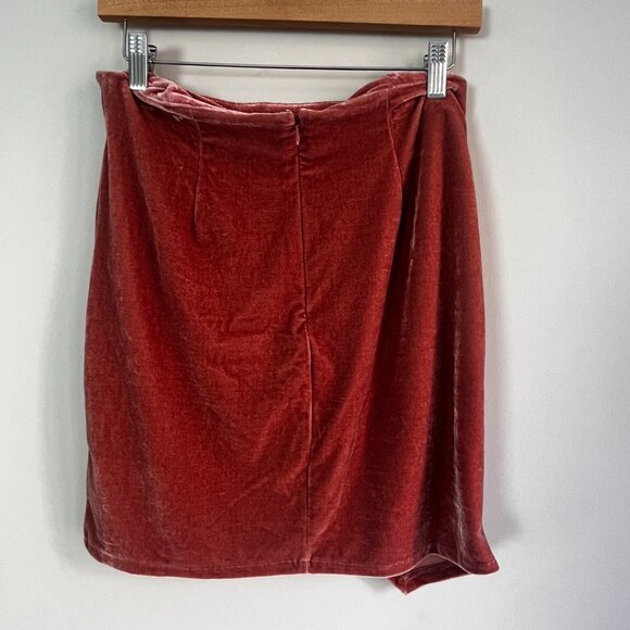 2/$30 Tularosa Velvet Skirt Medium - Picture 3 of 5